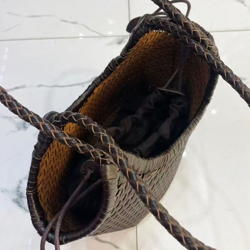 여성을위한 손으로 짠 정품 가죽 소형 토트 백 럭셔리  - Luxury Bags 2026 리뷰 및 가격