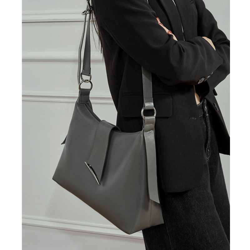Hifashion 소가죽 정품 가죽 여성용 대형 호보  - Luxury Bags 2026 리뷰 및 가격
